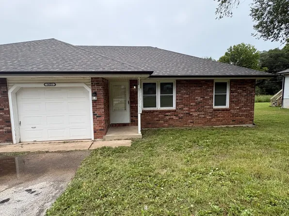 1621 N 16th St #1621, Ozark, MO 65721