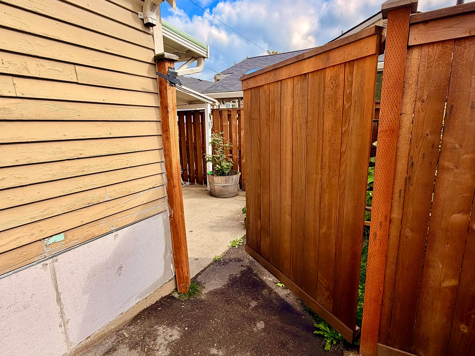 1764 Lafromboise St — Photo 2