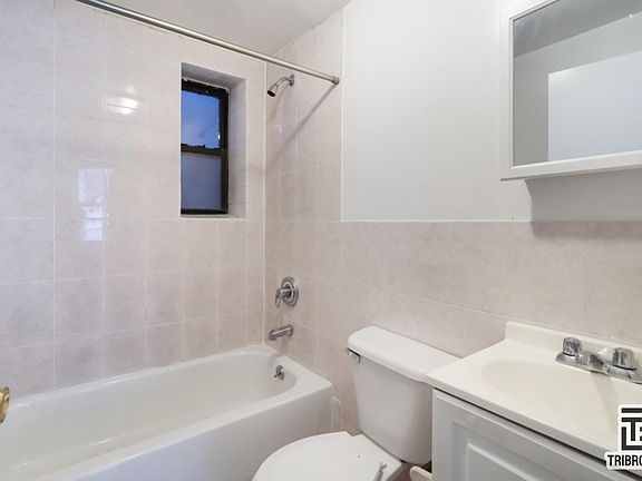 5th image of 250 4th Ave #1B