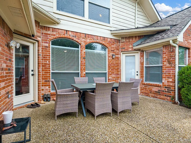 1408 Comanche Dr — Photo 19