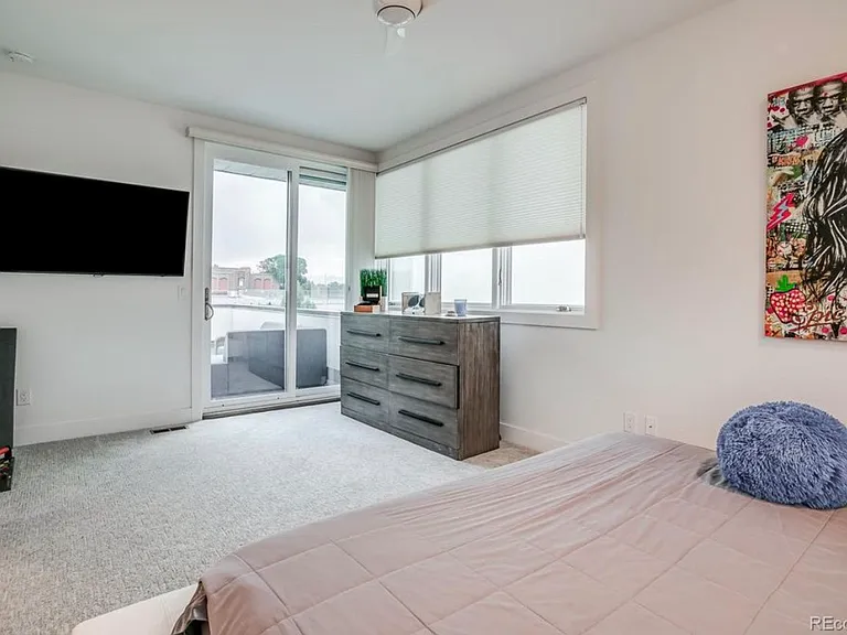 1802 Julian St — Photo 10