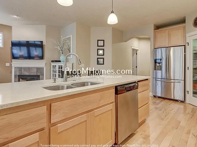 16711 SW 134th Ter — Photo 9