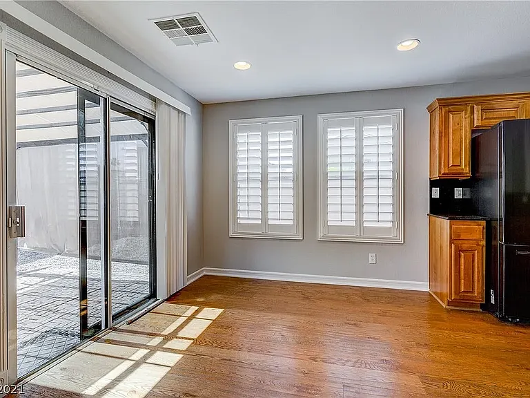 2677 Begonia Valley Ave — Photo 6
