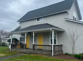 318 6th Ave SW #1, Puyallup, WA 98371