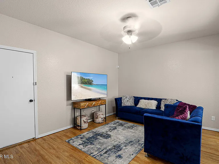 2057 Shreya St — Photo 19