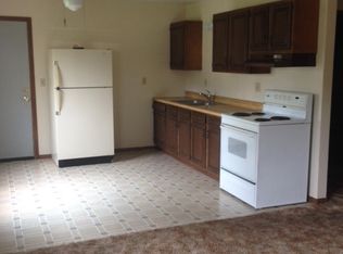 901 Orange Rd APT 6, New Lisbon, WI 53950