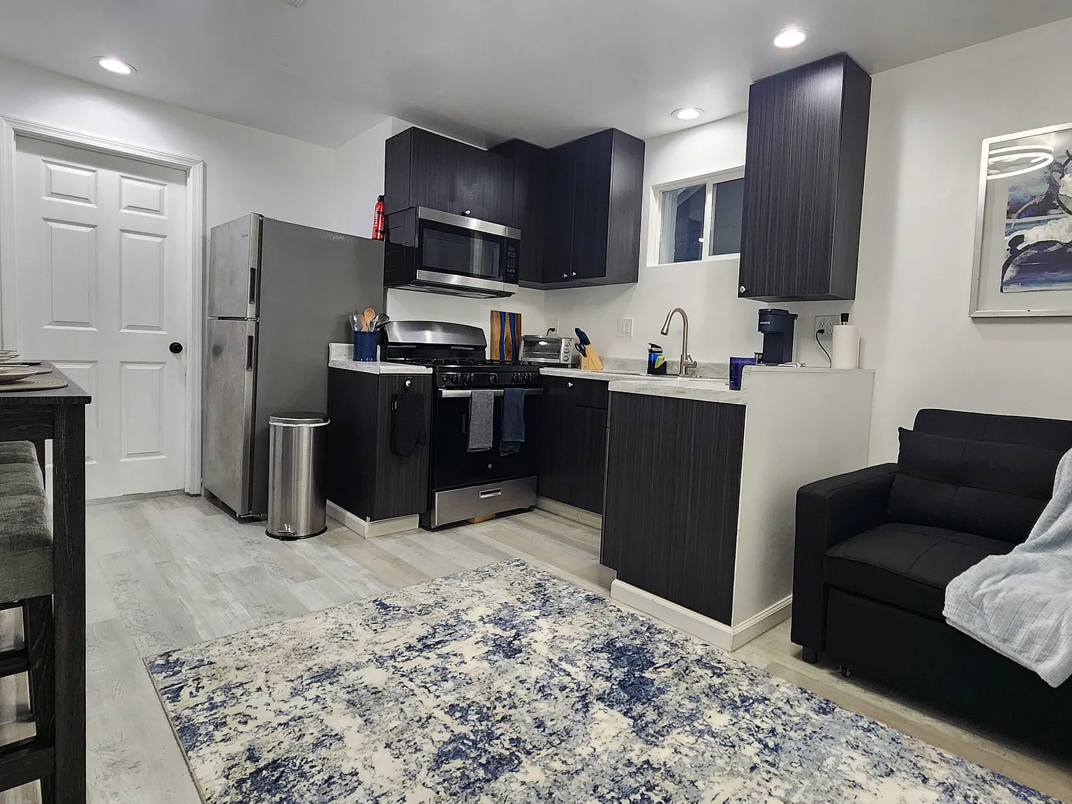 1 bed, 1.0 bath, 500 sqft, $1,350 — Photo 4
