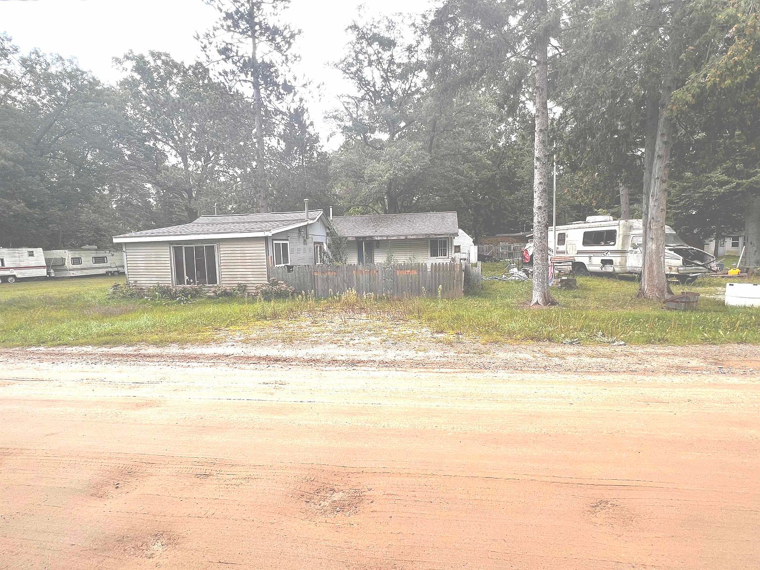 108 E North St, Lake, MI 48632 Zillow