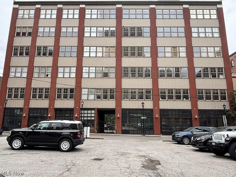 1st image of 1260 W 4th St APT 401