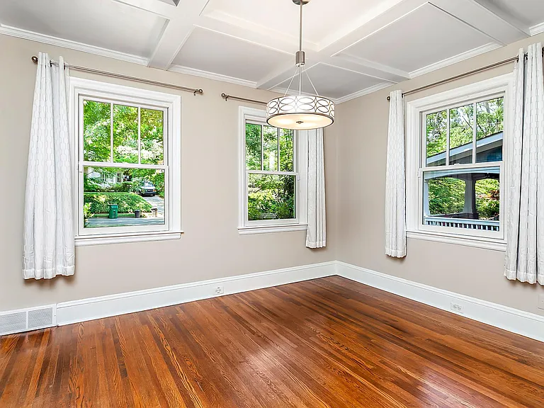 607 Mount Vernon Ave — Photo 3
