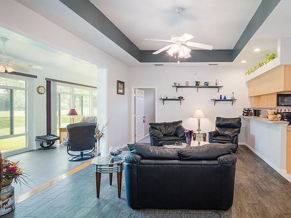 3rd image of 3336 Oak Hill Pl