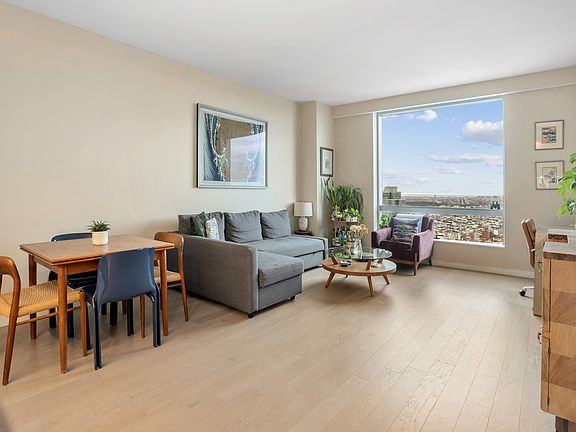3rd image of 1 City Point APT 58G