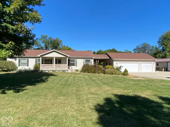 1416 E Whitcomb Ave, Clinton, IN 47842