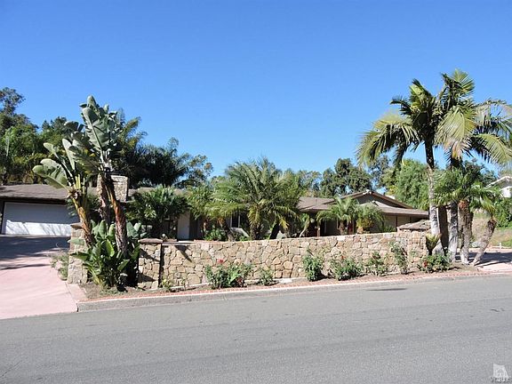 4th image of 1891 Ramona Dr