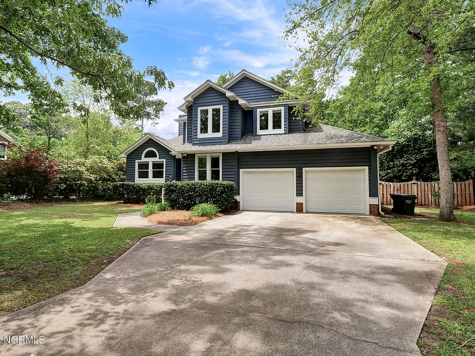 1st image of 5704 Oak Bluff Ln