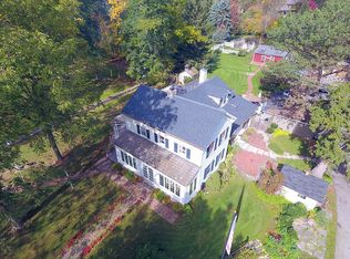 N31W23098 Green Rd, Pewaukee, WI 53072