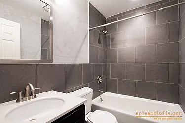 Rented by aptsandlofts.com