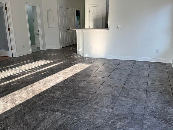 4th image of 2411 N 17th Ave