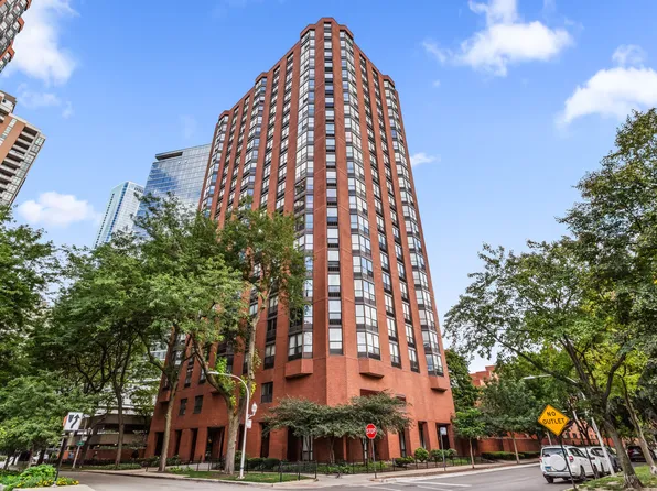 901 S Plymouth Ct APT 703, Chicago, IL 60605