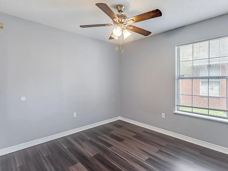 14160 Maple Ct — Photo 13