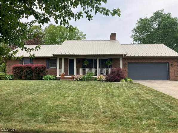 223 Tanglewood Dr, Dalton, OH 44618