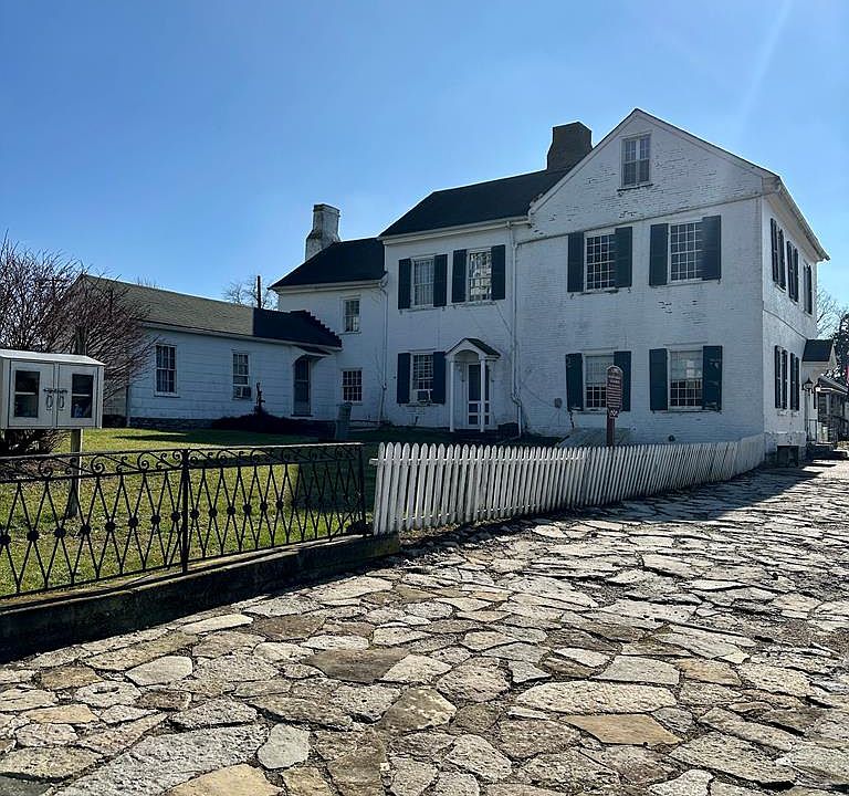 2136 Old Main St, Maysville, KY 41056 Zillow