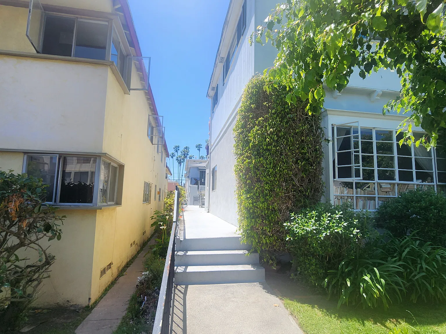 1 bed, 895 sqft, $2,795 — Photo 2