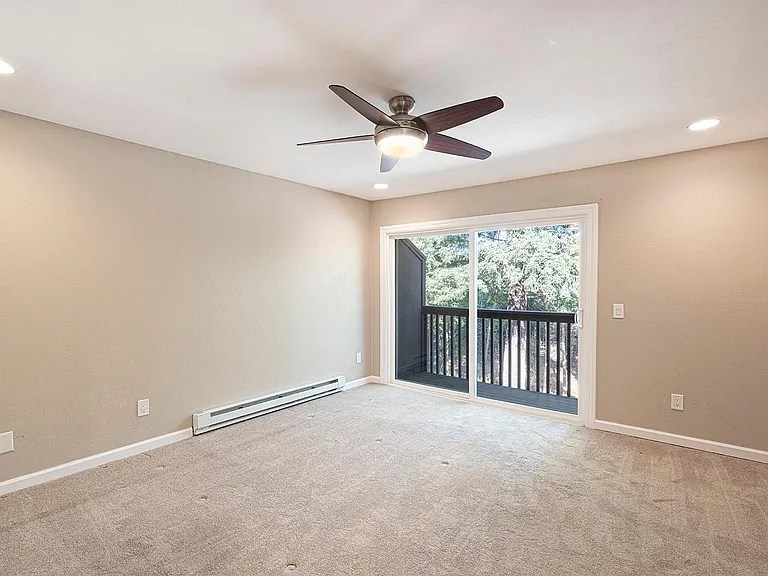 1414 Parkway Dr — Photo 16