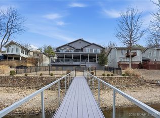 637 Castle Garden Rd, Sunrise Beach, MO 65079