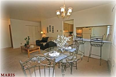 3rd image of 7522 Hazelcrest Dr APT B