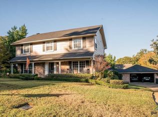 6011 Foxcroft Rd, Tyler, TX 75703