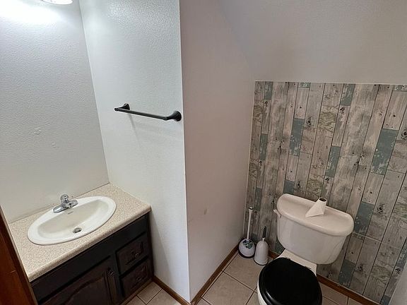 3rd image of 1308 Cordelia Way #1