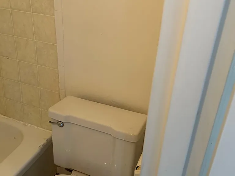 2 Elm Grove Ave #202 — Photo 9