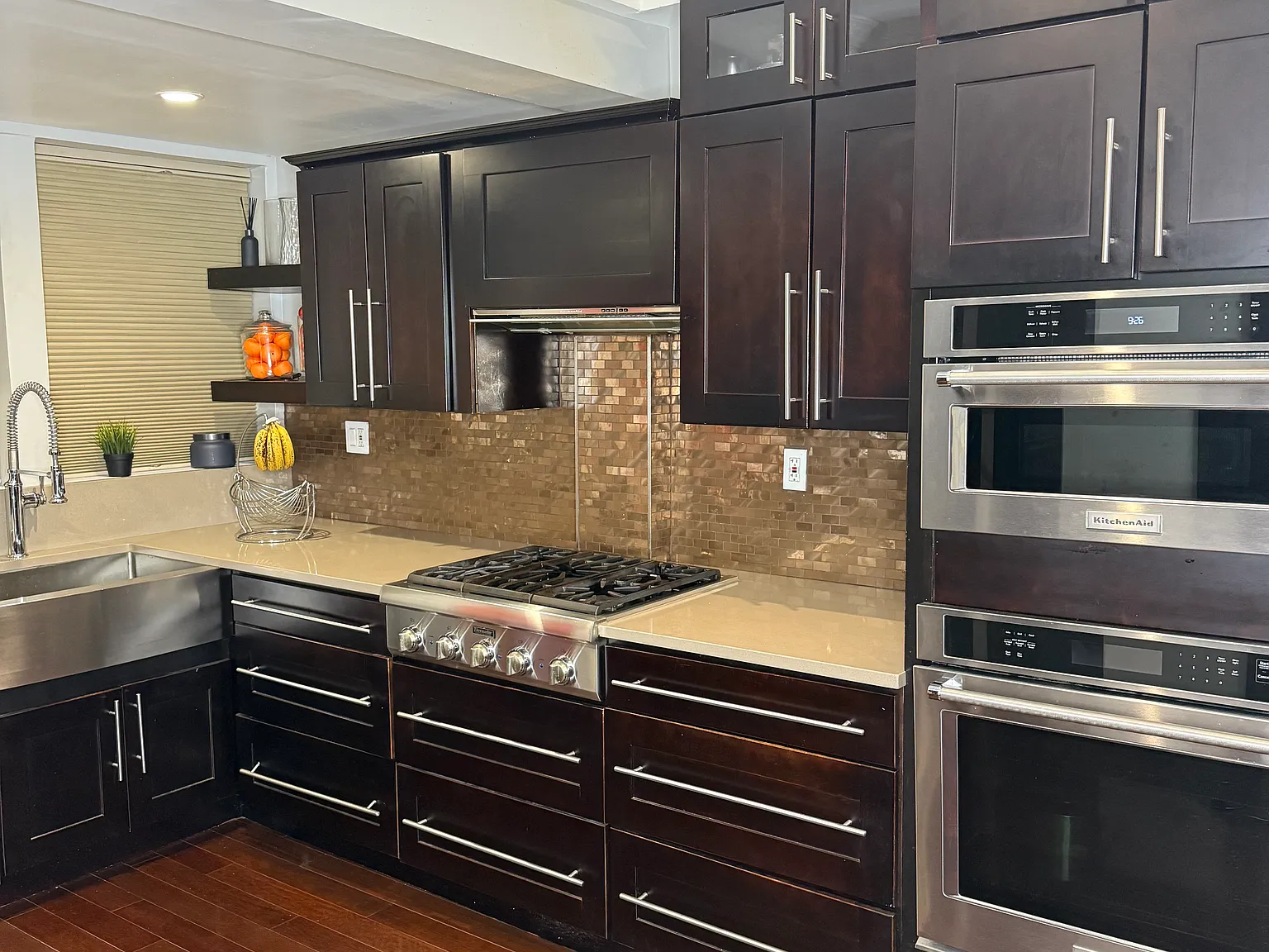 3 bed, 3.5 bath, 1600 sqft, $4,600 — Photo 2