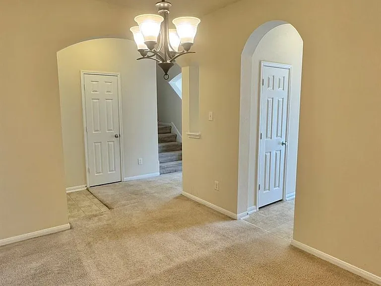 1747 Nichole Woods Dr — Photo 34