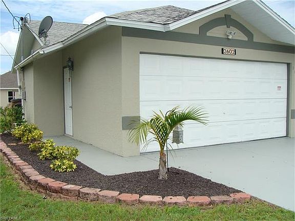 3rd image of 2602 SW 15th Pl