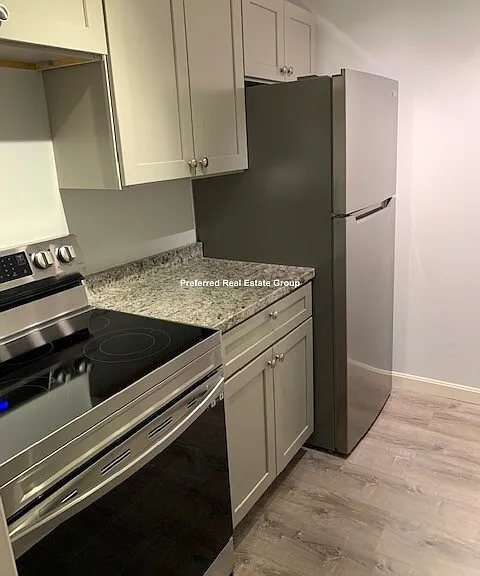 330 Newton St #C — Photo 1