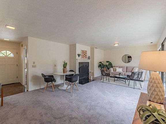 3rd image of 1747 Escalona Dr