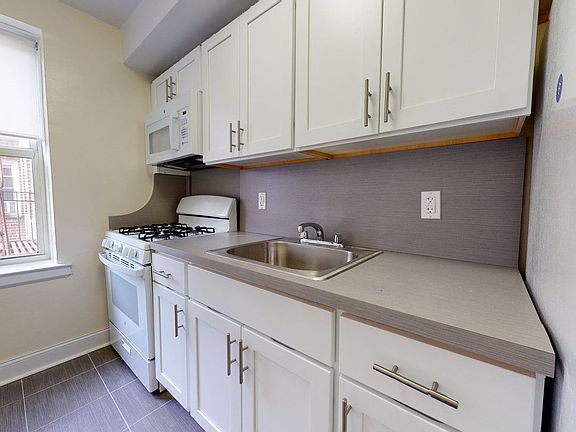 5th image of 1535 Shore Pkwy APT 4E