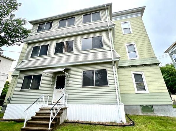 19 Ellen Ave #1R