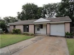 2802 Roberts Cir, Arlington, TX 76010