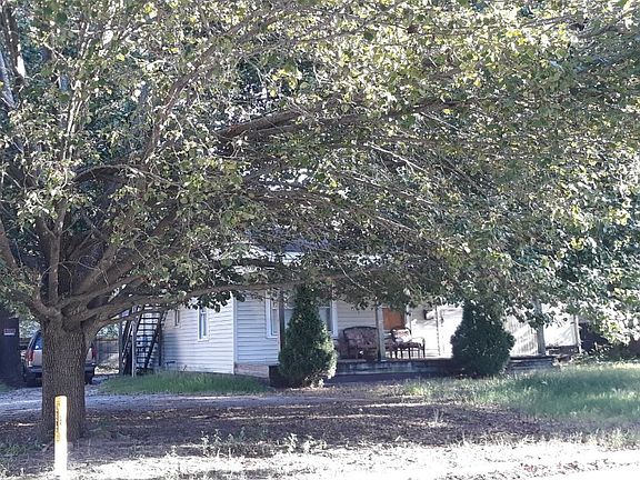 3rd image of 3520 Brighton St