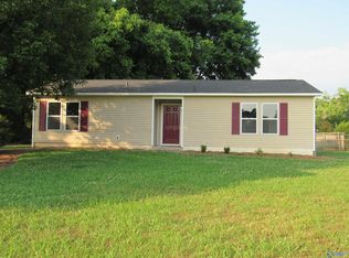 14027 Hurstland Dr SW, Huntsville, AL 35803