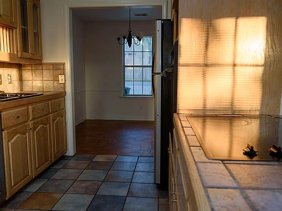 5th image of 108 Mayfair Cv