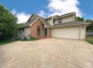 2115 Greenbrier Dr, Lawrence, KS 66047