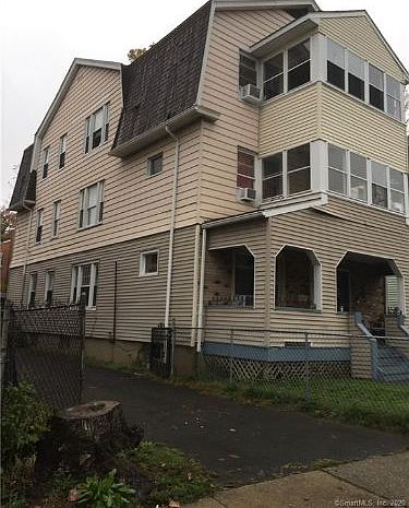 2nd image of 93 Magnolia St