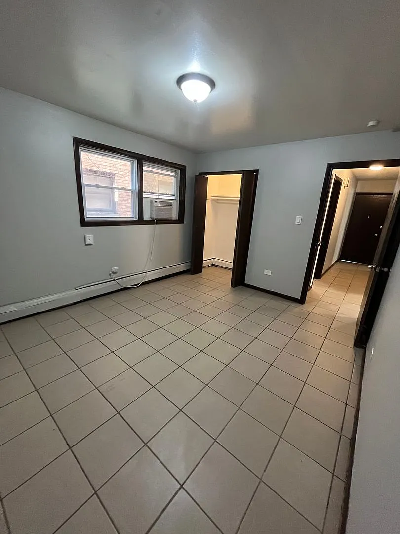 312 Yates Ave. — Photo 3
