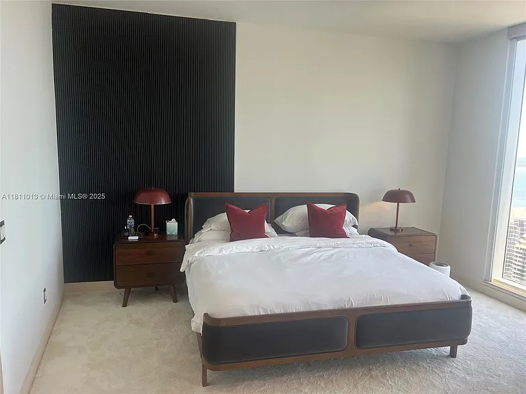 901 Brickell Key Blvd — Photo 5