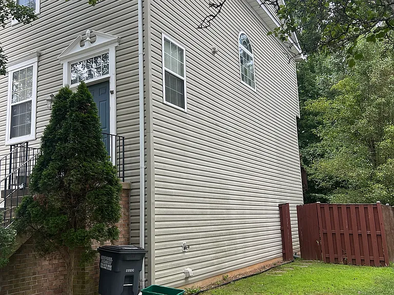 4168 La Mauricie Loop — Photo 3