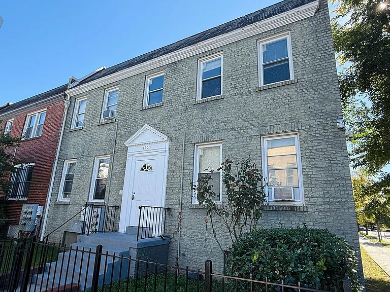 1901 Rosedale St NE — Photo 16